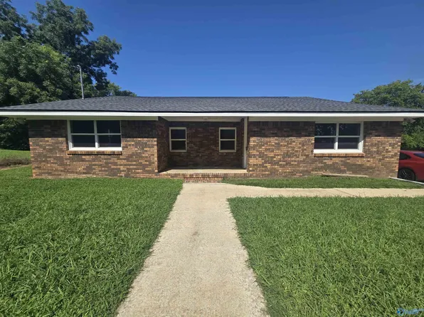 11893 Gary Redus Dr, Tanner, AL 35671