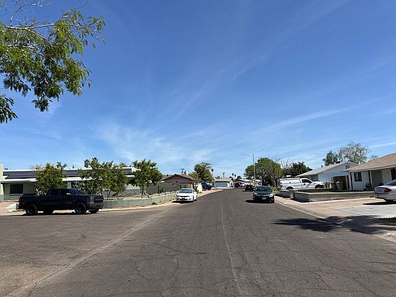 4th image of 5410 N 64th Ln