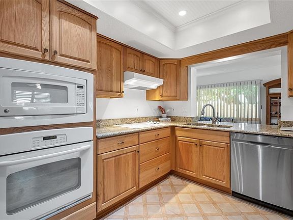 5th image of 773 VIVIENDA SOUTH COURT #8