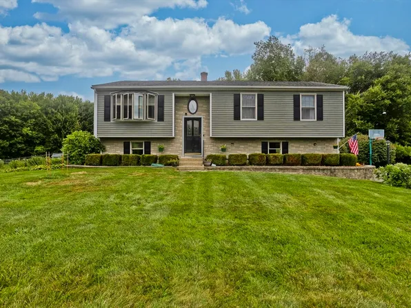 16 Jennifer Dr, Granby, MA 01033