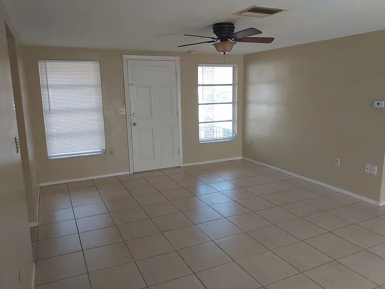 7724 Tyson Dr — Photo 2