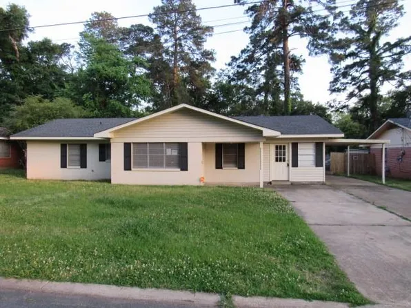 1205 Virginia Ave, Natchitoches, LA 71457