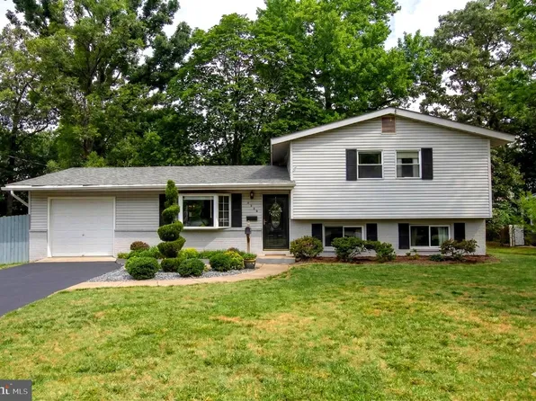 6614 Stagecoach St, Springfield, VA 22150