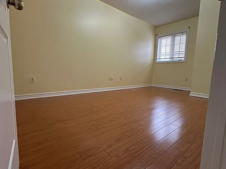 544 Matisse Pl — Photo 16