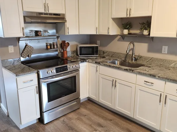 70 N Main St, Webster, MA