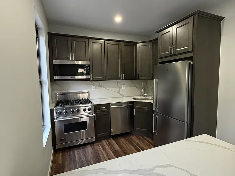 143 Forest Ave #2A — Photo 5