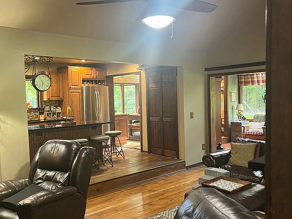 5th image of 3940 Wadhams Rd