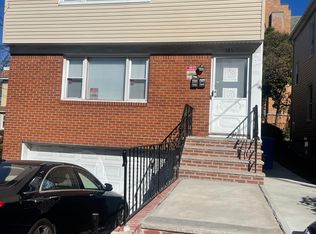 385 16th Ave #1, Irvington, NJ 07111