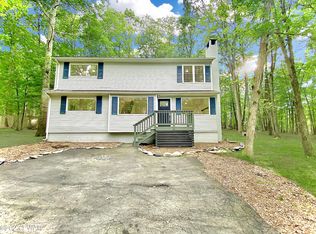204 Gold Key Rd, Milford, PA 18337