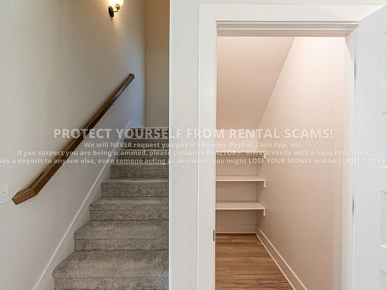 956 W Boone St — Photo 11