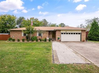 618 N Oakwood St, Lowell, AR 72745