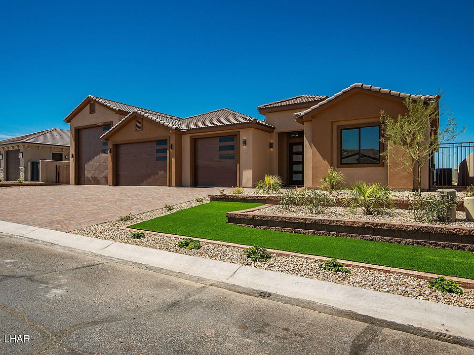 1st image of 2114 E Calle Salamanca