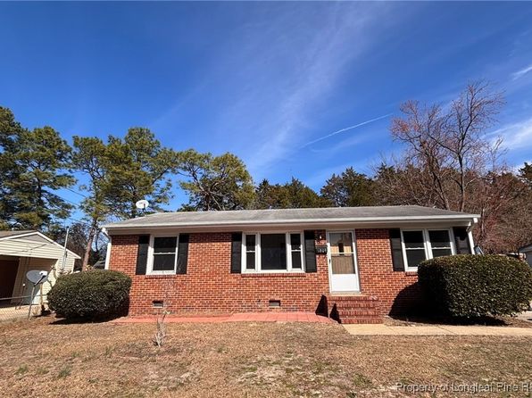 1809 Wayne Ln, Fayetteville, NC 28304