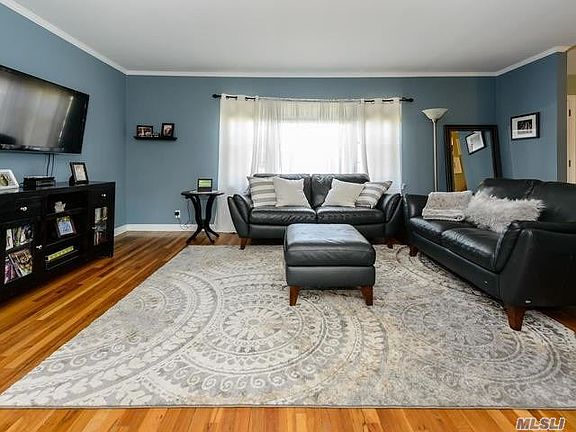 3rd image of 21 Kirkwood Dr