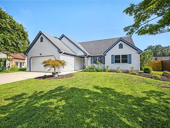 3rd image of 2305 Andre Ct