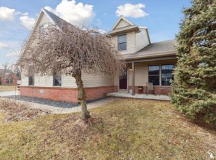 7441 Tallgrass Dr, Temperance, MI 48182
