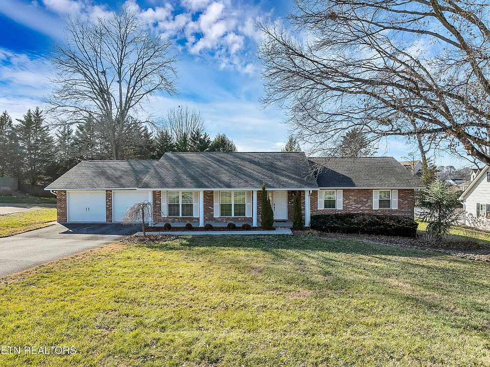 1st image of 2103 Chesterfield Dr