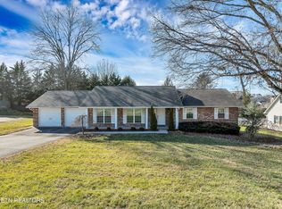 2103 Chesterfield Dr, Maryville, TN 37803