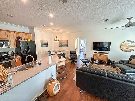 3rd image of 1245 SW 9th Rd APT 304