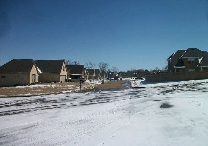 2nd image of 1373 Village Wood Dr