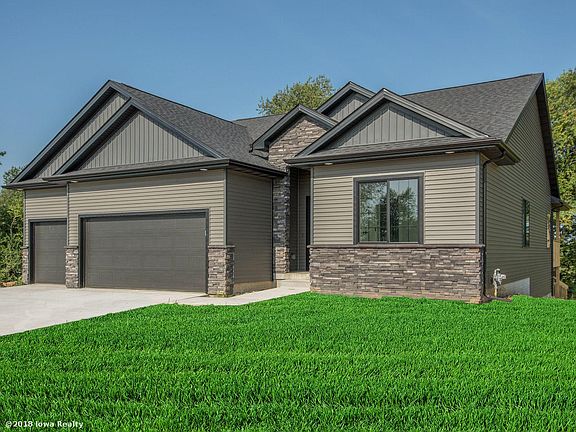 2nd image of 1315 Veterans Memorial Dr