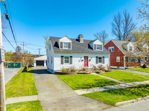 323 Hackett Boulevard, Albany, NY 12208