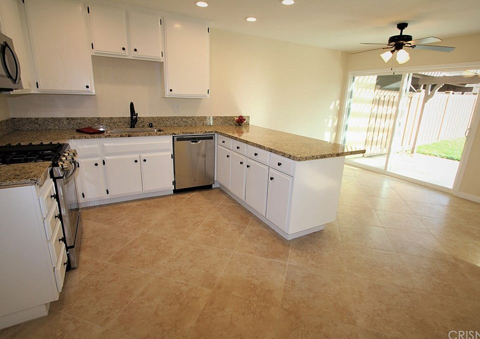 1st image of 16612 Shinedale Dr #8