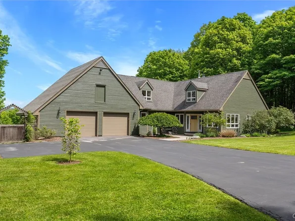 1920 Deer Run Rd, La Fayette, NY 13084
