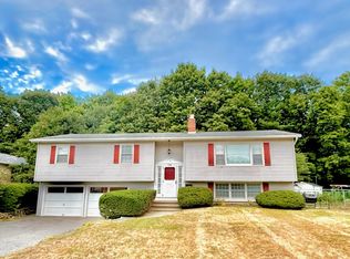 148 Laurel Hill Dr, South Burlington, VT 05403