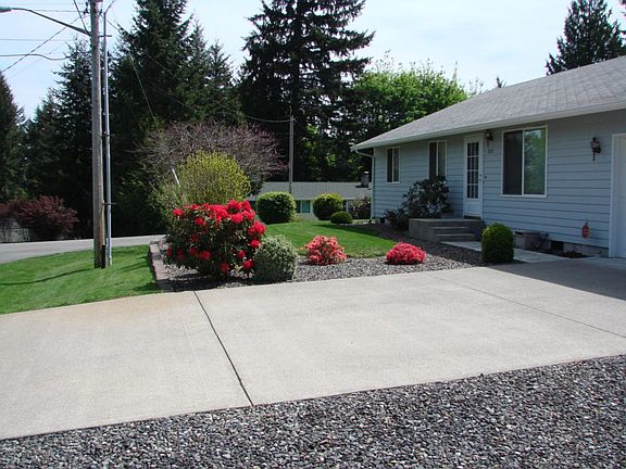 2nd image of 5215 24th Ave SE