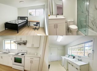 1636 San Juan Ave, Saanich, BC V8N2L6