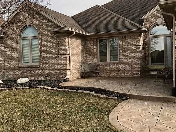 2nd image of 22036 Sunningdale Dr