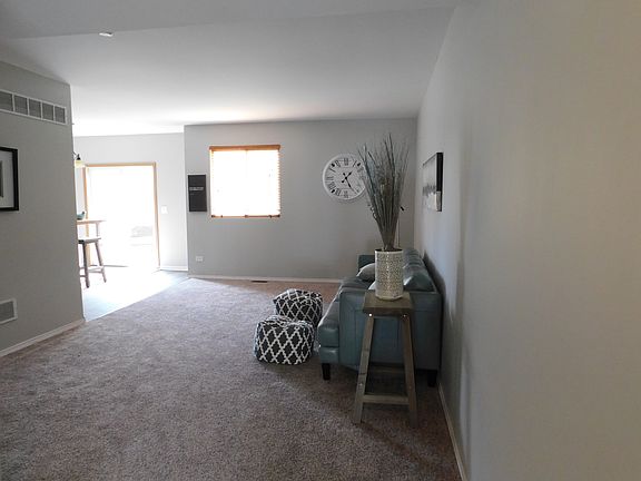 2nd image of 16557 Willow Walk Dr