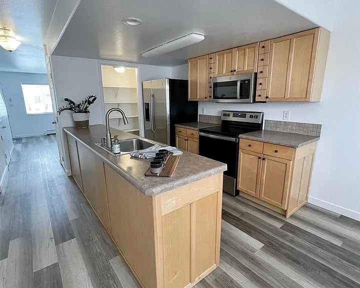 254 Beacon Ct #5 — Photo 4