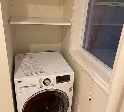 4th image of 333 E 6th St APT 3E