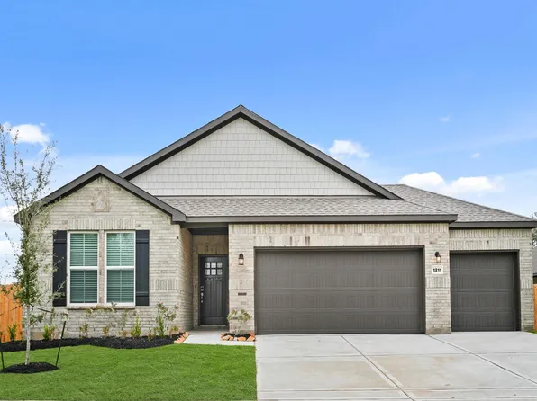 1211 Avenue M, Bay City, TX 77414