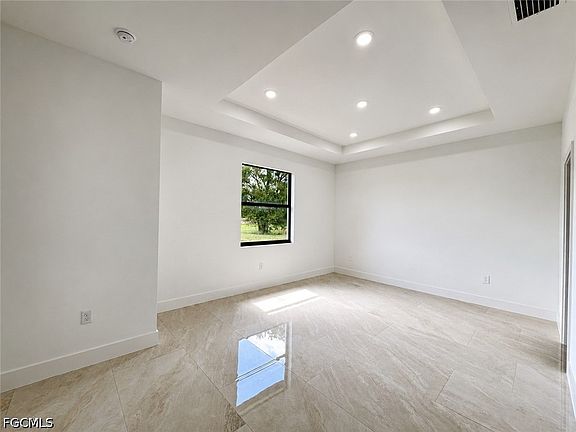 5th image of 6038 Kumquat Cir