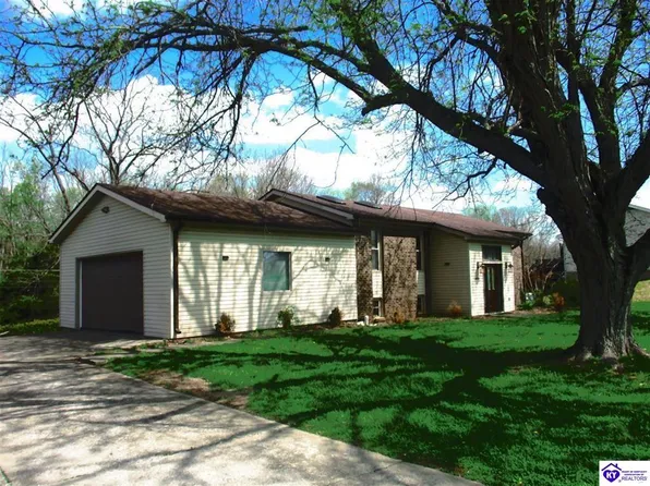 609 Foxfire Rd, Elizabethtown, KY 42701