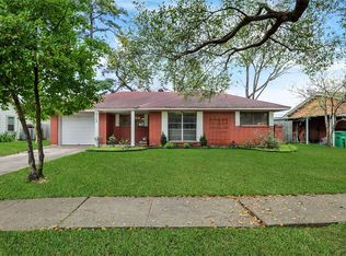 4102 Marlborough Dr, Houston, TX 77092