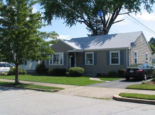 276 Bloomfield St, Pawtucket, RI 02861