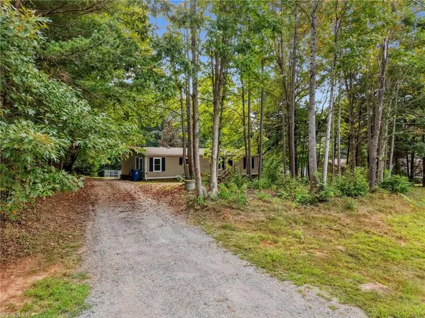 218 Gem Stone Loop, Summerfield, NC 27358