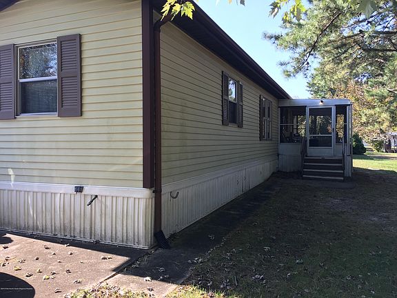 3rd image of 53 Eagle Dr