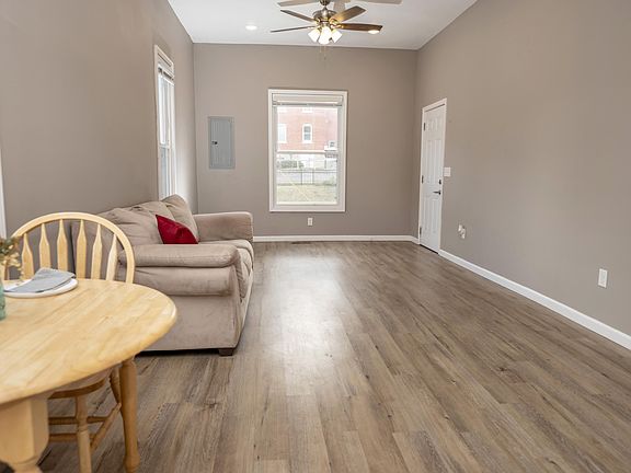 4th image of 1015 N Concord Avenue