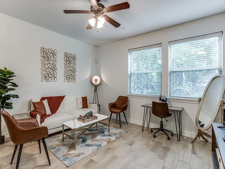 30th St Townhomes — Photo 8