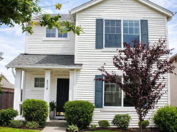 2718 McNeil St, Dupont, WA 98327