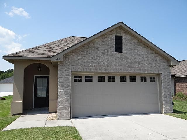 1st image of 19212 Greenleaf Cir