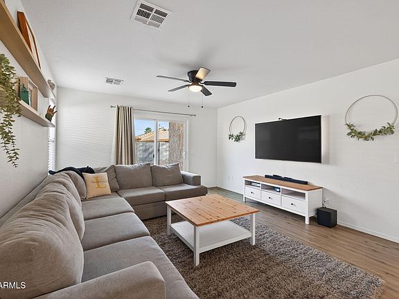 4th image of 2270 W Kristina Avenue