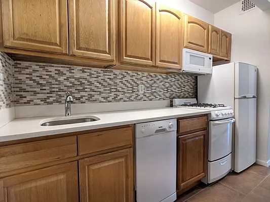 Rented by Spire Group | media 9