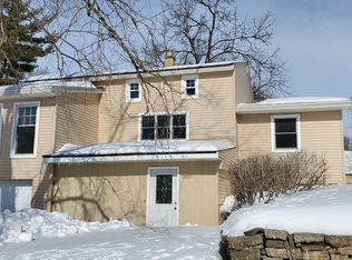 2612 Pleasant View Ave, Rockford, IL 61108