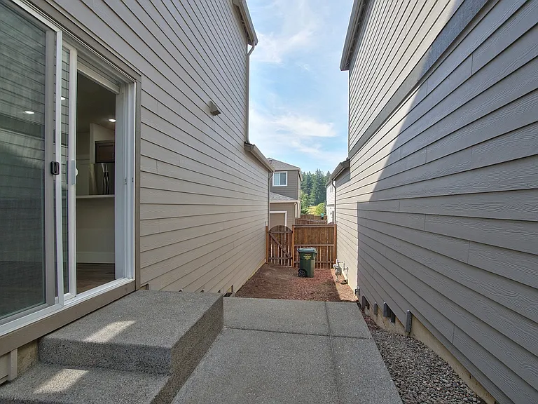 15212 NW Cosmos St — Photo 18